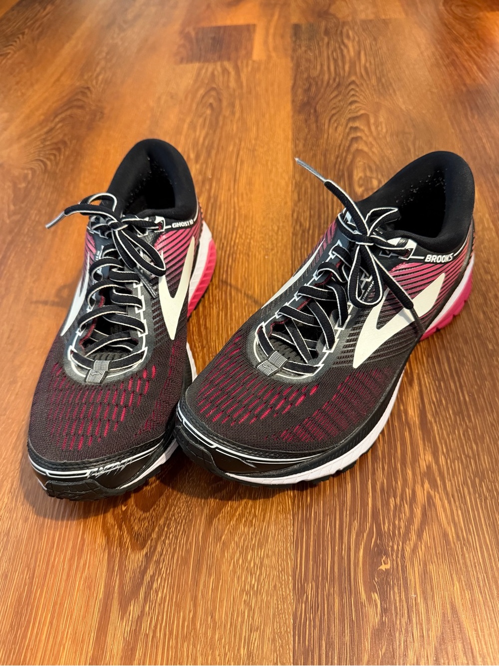 BROOKS Ghost 10 Running Shoes Women's Size 9.5 Black Pink Breathable Cushioned